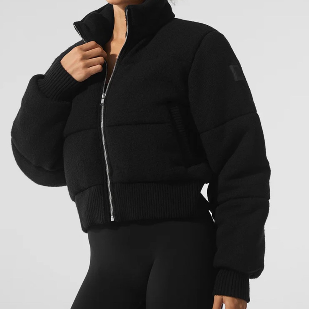 Alo Yoga Darling Sweater Puffer Jacket